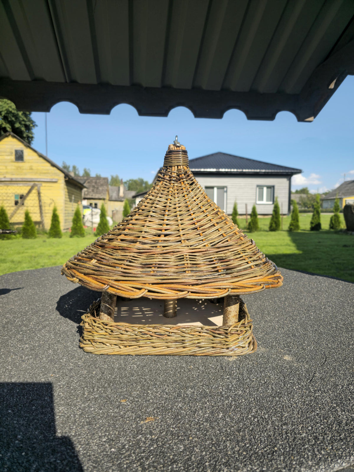 NaturelyWoven Handwoven Willow Wicker Hanging Bird Feeder Rustic Garden Decor
