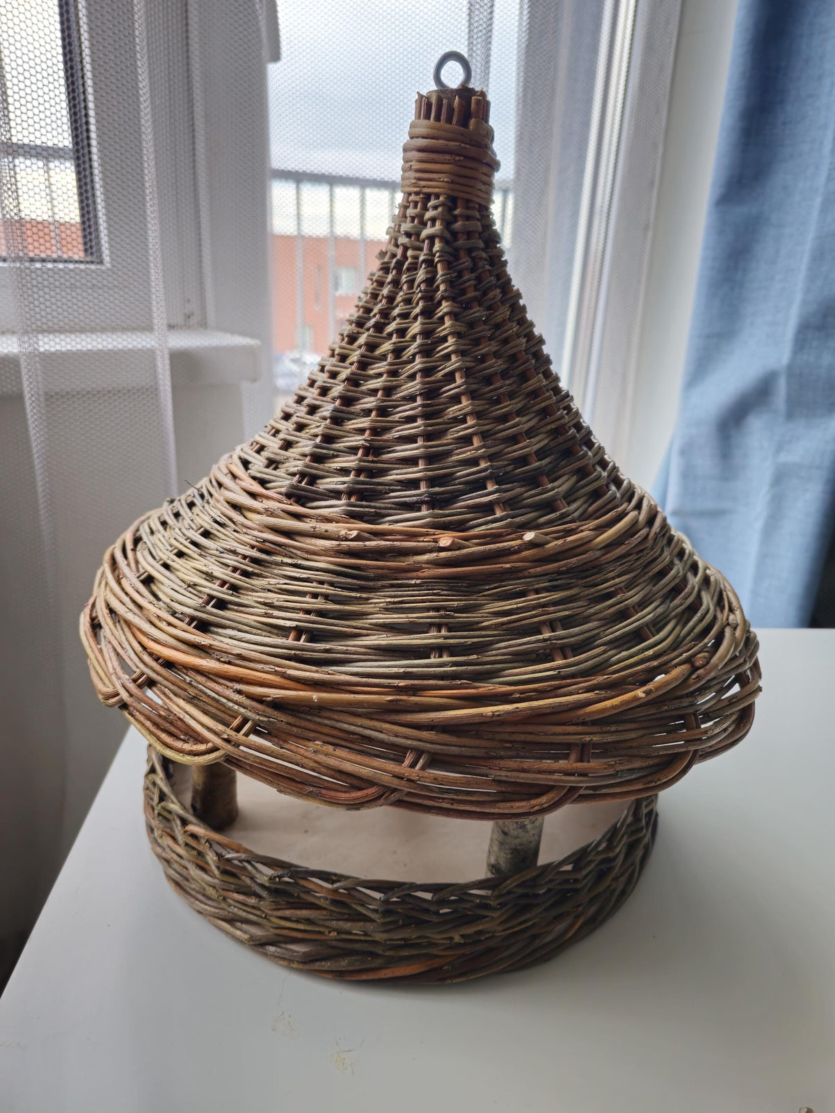 NaturelyWoven Handwoven Willow Wicker Hanging Bird Feeder Rustic Garden Decor