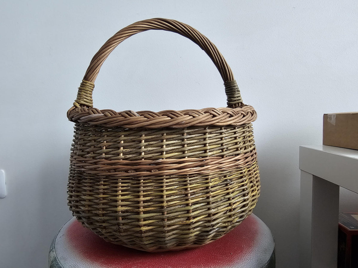 NaturelyWoven Handmade Round Willow Foraging Basket with Handle